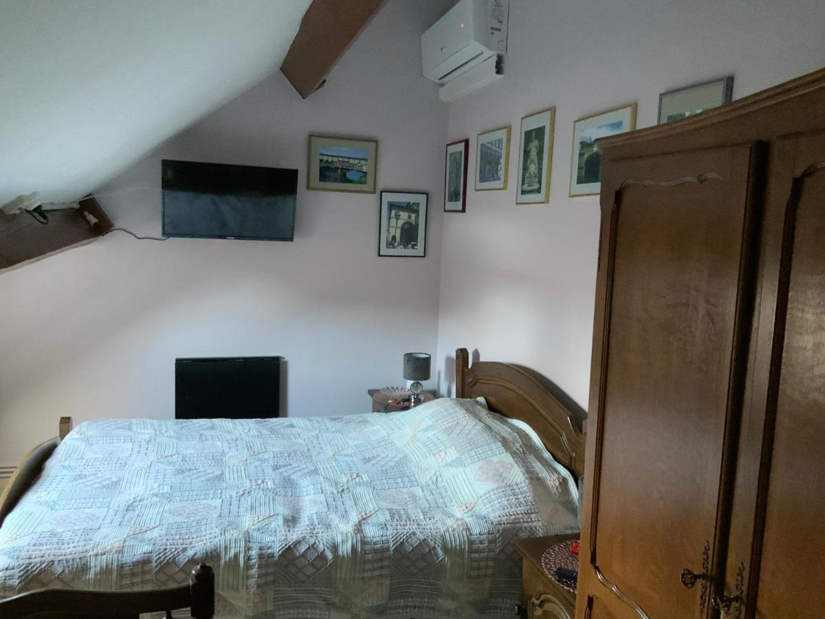 Le Castillon Trivieres Εξωτερικό φωτογραφία